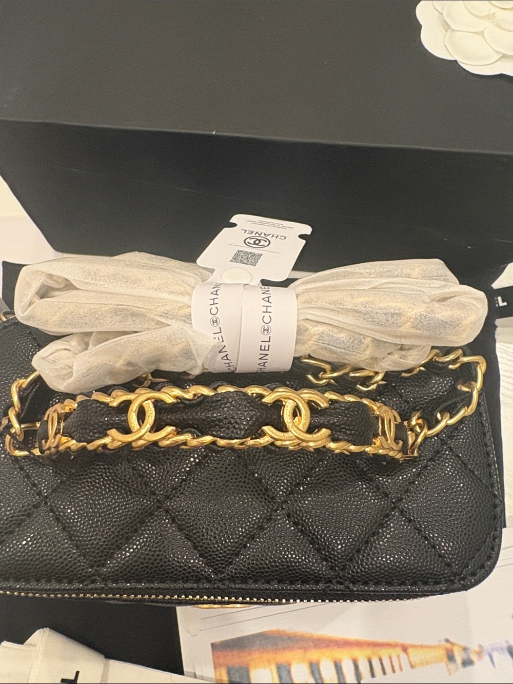 NWT CHANEL Black Quilted Mini Vanity Bag Gold Chain Handle/Crossbody VIP gift - Picture 4 of 7